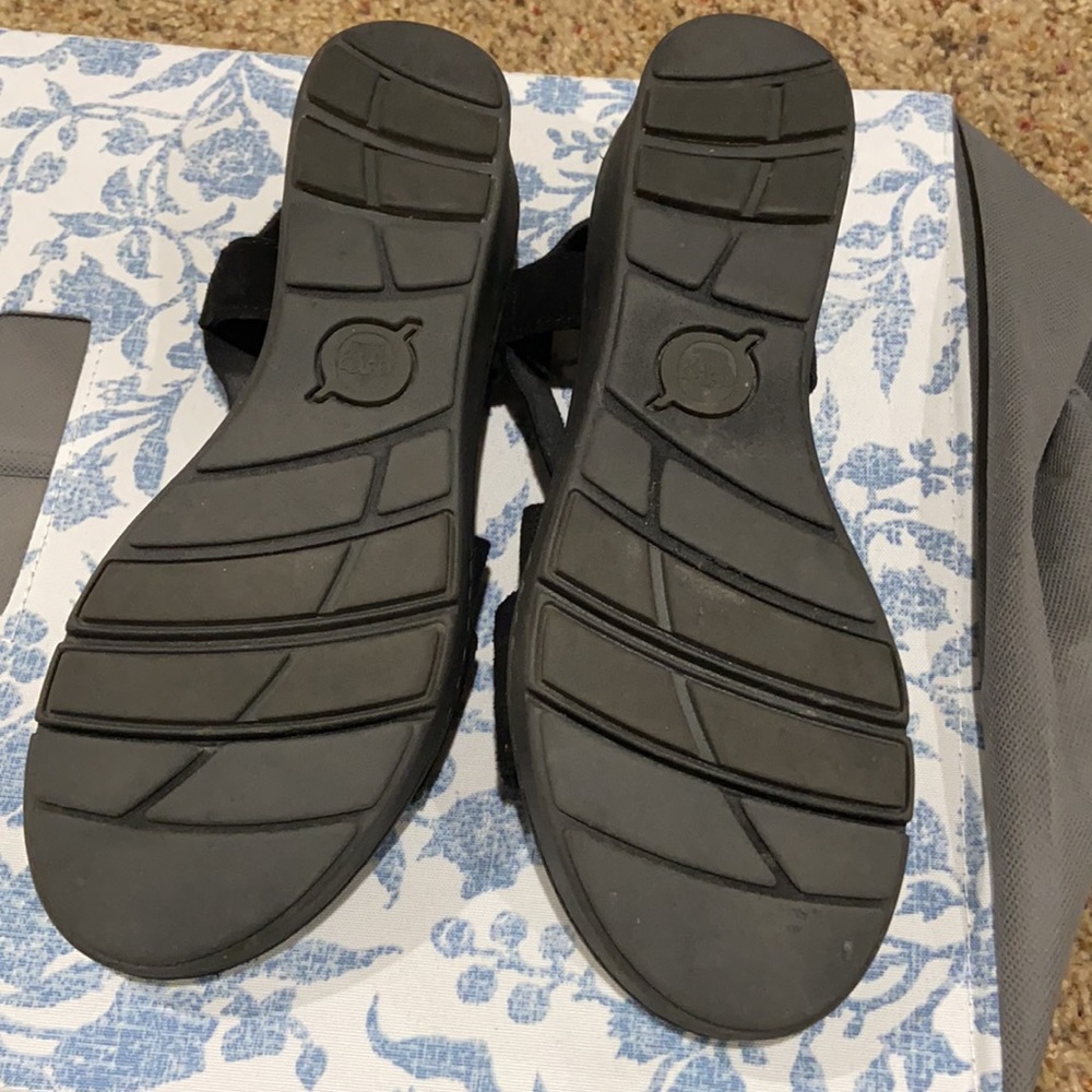 Born black sandals - Picture 3 of 4